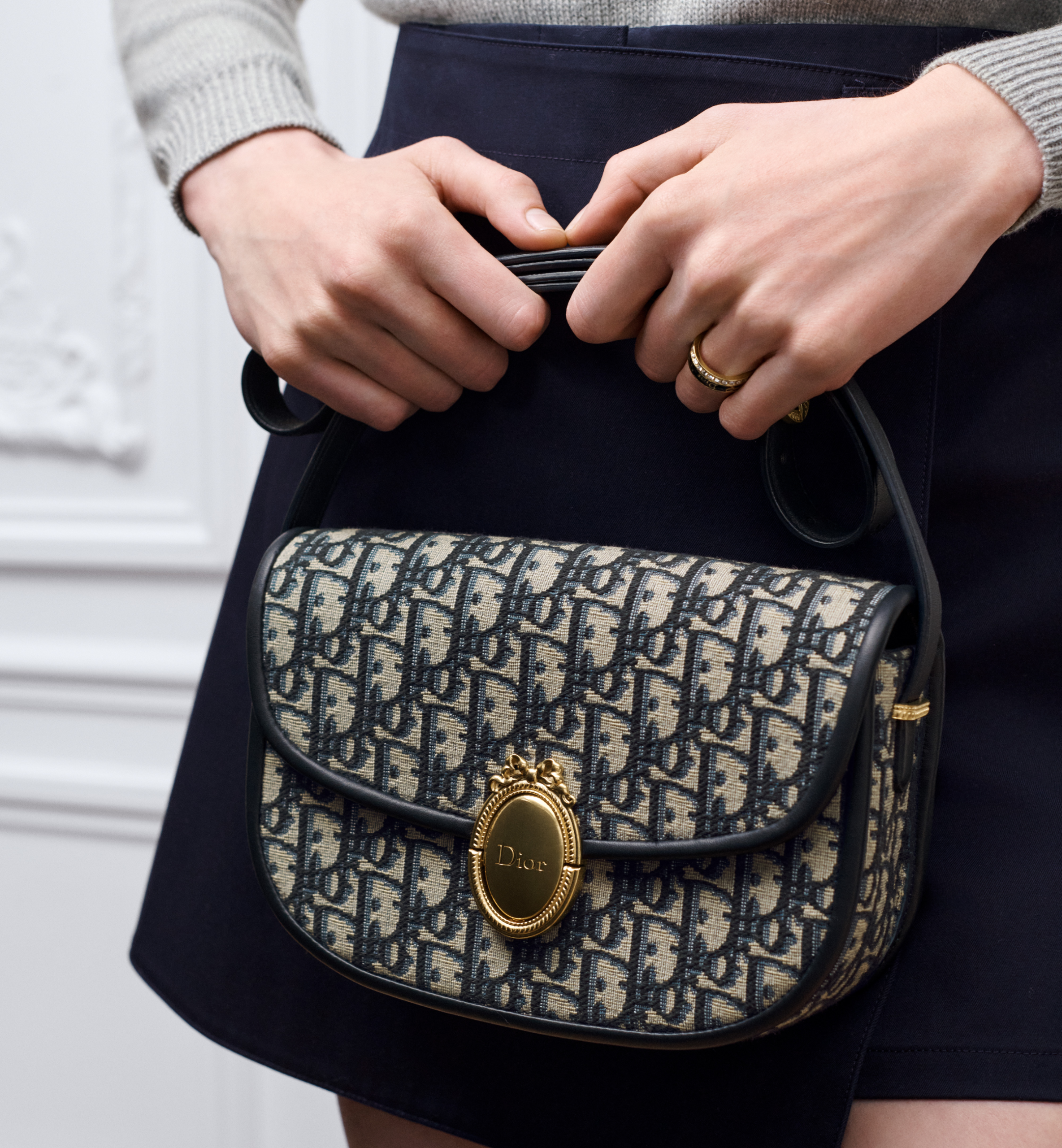 Medium Dior Médaillon Flap Bag M3922QTZQ_M928 - 图片 4
