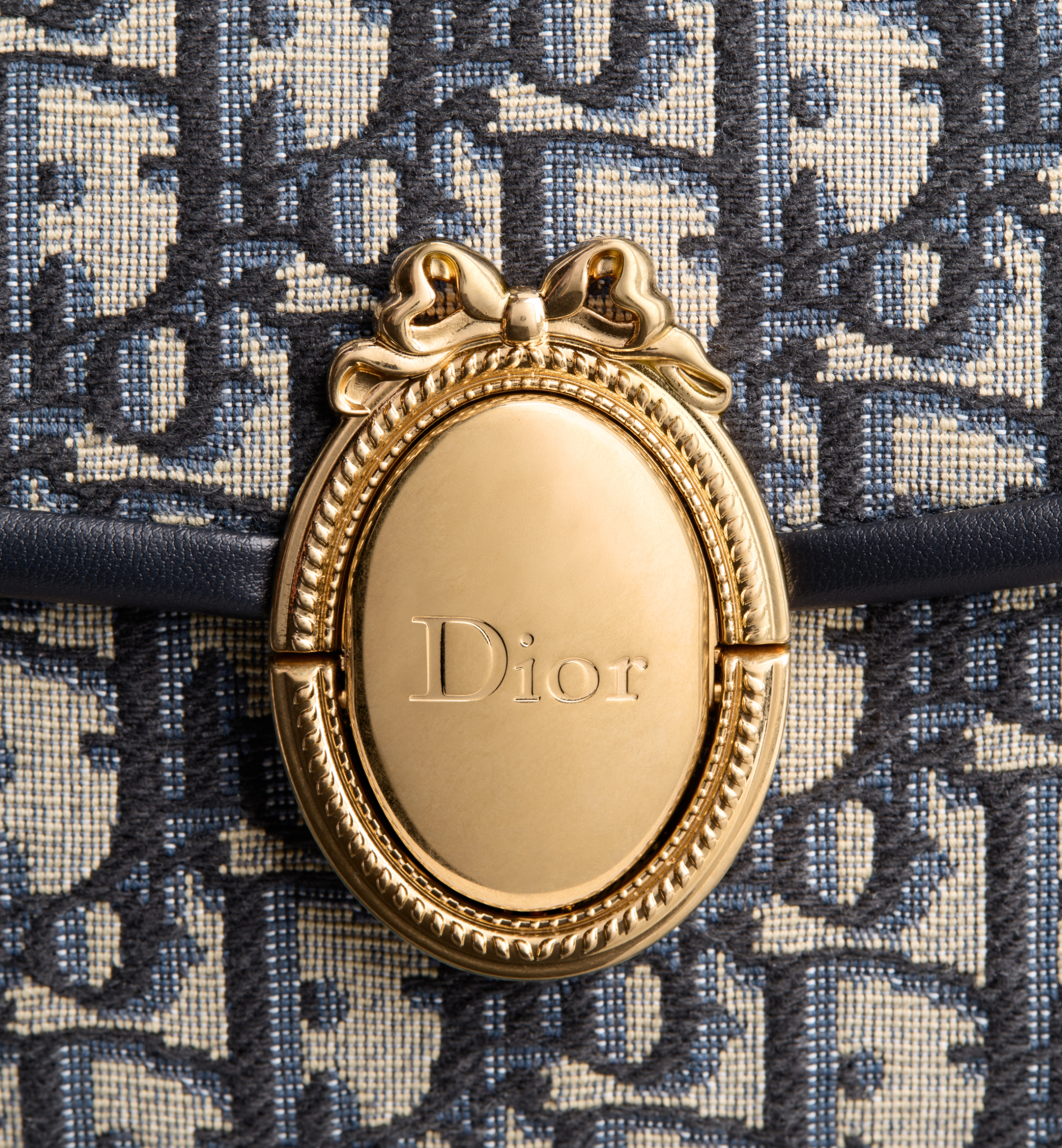 Medium Dior Médaillon Flap Bag M3922QTZQ_M928 - 图片 7